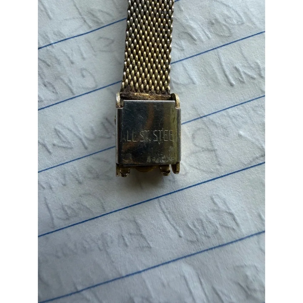 Timex Watch Women Gold Tone‎ Mesh Band Analog Vintage Oval Face Dial